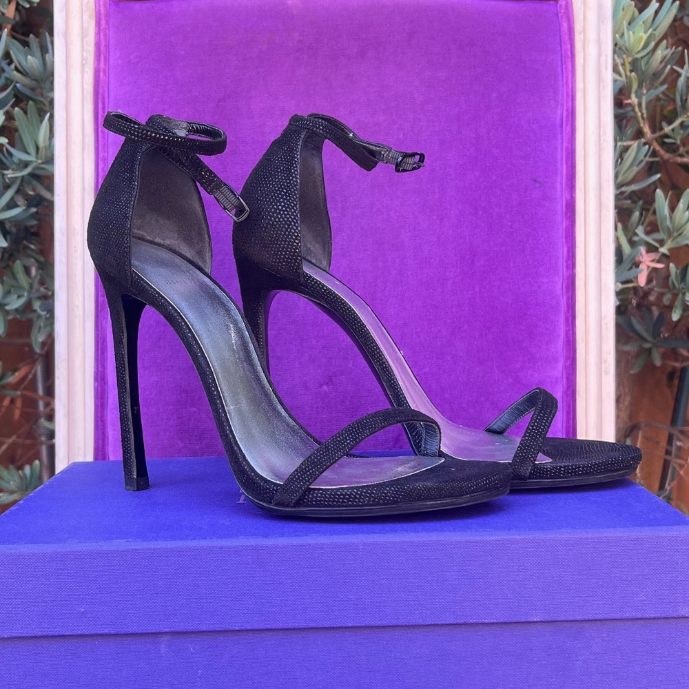 Stuart Weitzman Black Leather Heels (Size 8)